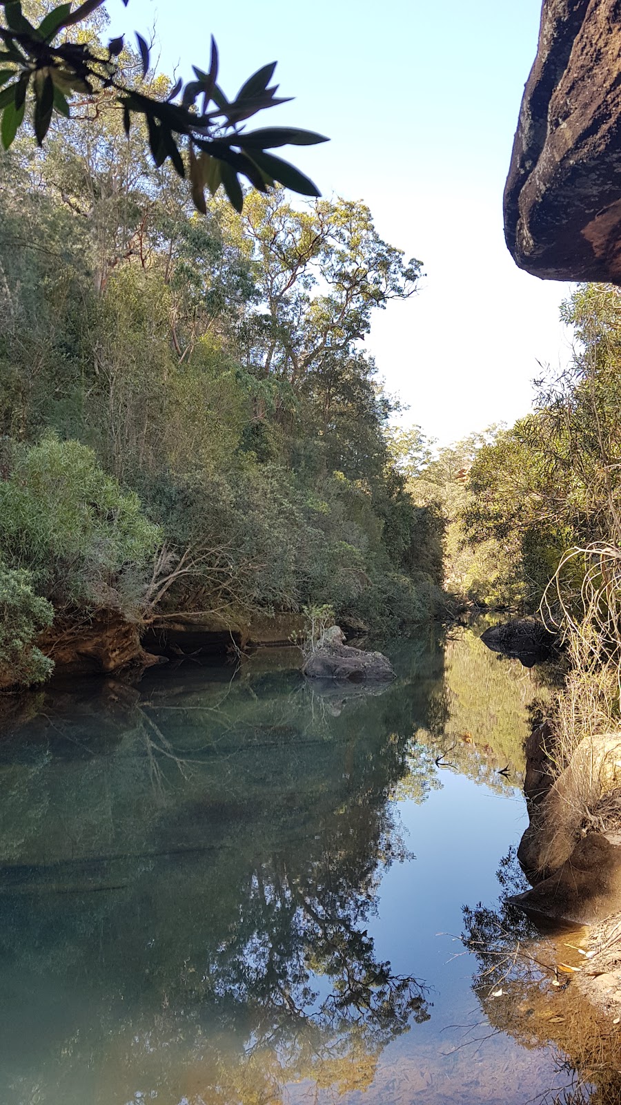 Blue Pool Walking Track | The Oaks Trail, Blue Mountains National Park NSW 2787, Australia | Phone: (02) 4720 6200