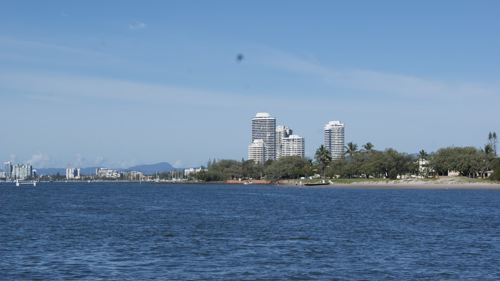 Gold Coast Party Pontoons & BBQ Boat Hire |  | 247 Bayview St, Runaway Bay QLD 4216, Australia | 0417780260 OR +61 417 780 260