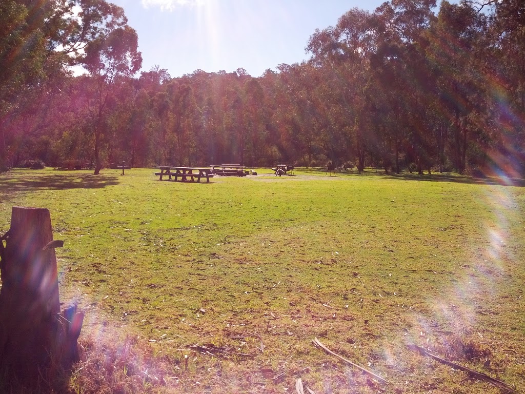 Longridge Park | park | 58 Alexander Rd, Warrandyte VIC 3113, Australia | 131963 OR +61 131963