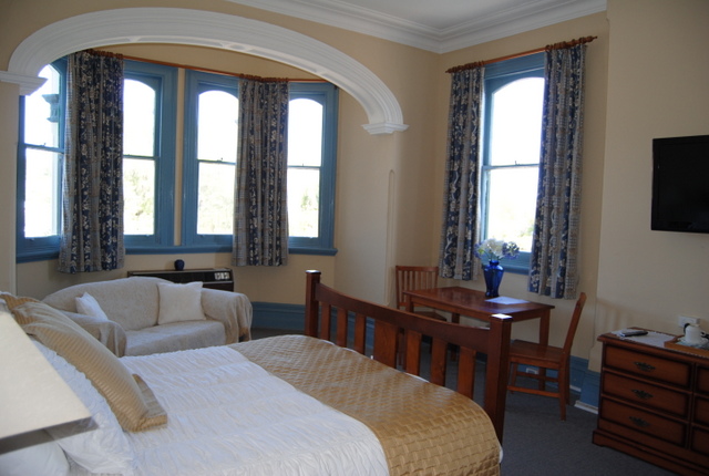 Airlie House Motor Inn | lodging | 229 New England Hwy, Scone NSW 2337, Australia | 0265451488 OR +61 2 6545 1488