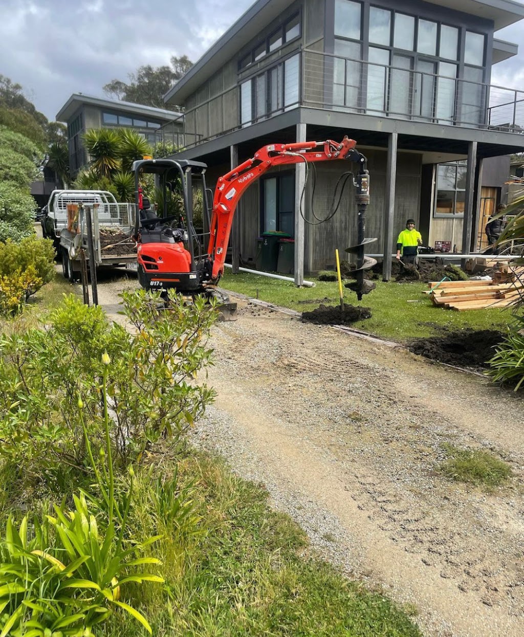 Otway Hire | general contractor | 14 Oak Ave, Apollo Bay VIC 3233, Australia | 0420350729 OR +61 420 350 729