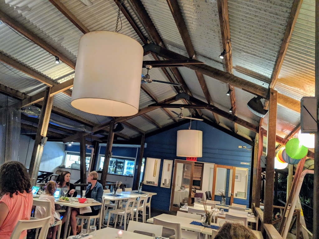 Beach Almond | restaurant | 145 Williams Esplanade, Palm Cove QLD 4879, Australia | 0740591908 OR +61 7 4059 1908
