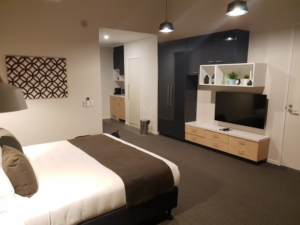 Astor Hotel | Motel | lodging | 93 Auburn St, Goulburn NSW 2580, Australia | 0248211155 OR +61 2 4821 1155