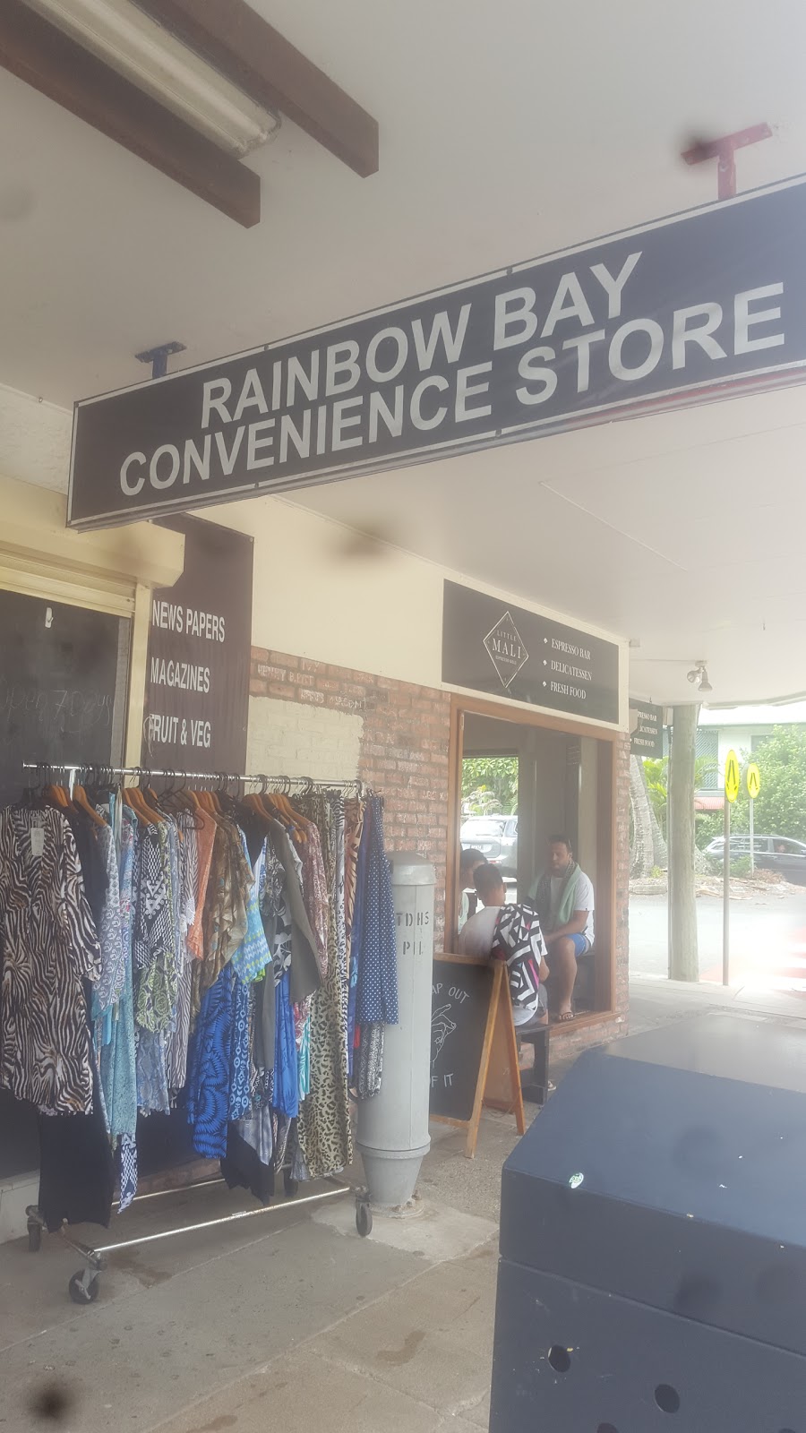 Rainbow Bay Self Service | supermarket | 237 Boundary St, Coolangatta QLD 4225, Australia | 0755361186 OR +61 7 5536 1186