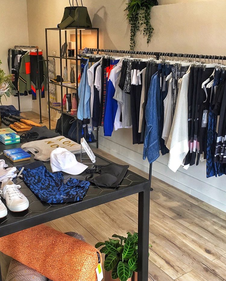 Move Athletica | clothing store | 2/138 Pakington St, Geelong West VIC 3218, Australia | 0352299802 OR +61 3 5229 9802