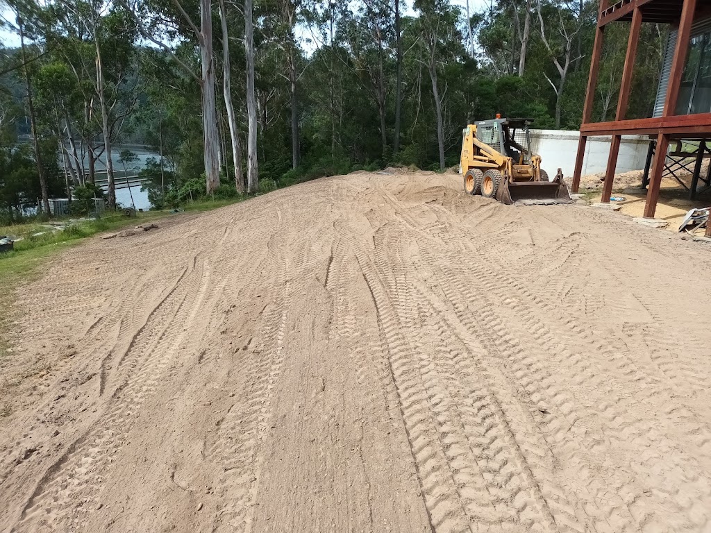 LEEVIS TREE AND YARD SERVICES | 766 Wagonga Scenic Dr, Narooma NSW 2546, Australia | Phone: 0474 755 173