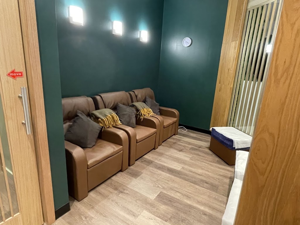 Doctor Massage & Acupuncture | Shop GD S002A, Wollongong Central, 200 Crown St, Wollongong NSW 2500, Australia | Phone: (02) 4226 5666