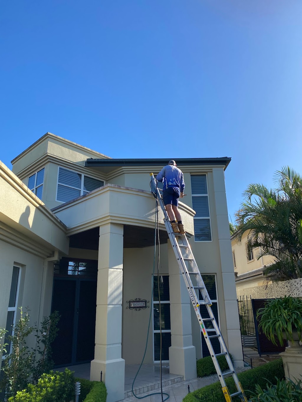 On Point Pressure Cleaning | 3 Thor St, Victoria Point QLD 4165, Australia | Phone: 0423 528 000