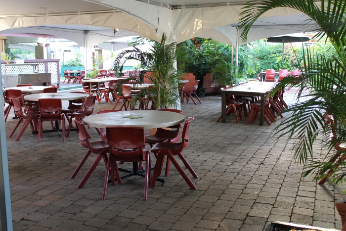 Victoria Park Hotel | 266 Boundary St, South Townsville QLD 4810, Australia | Phone: (07) 4772 6687