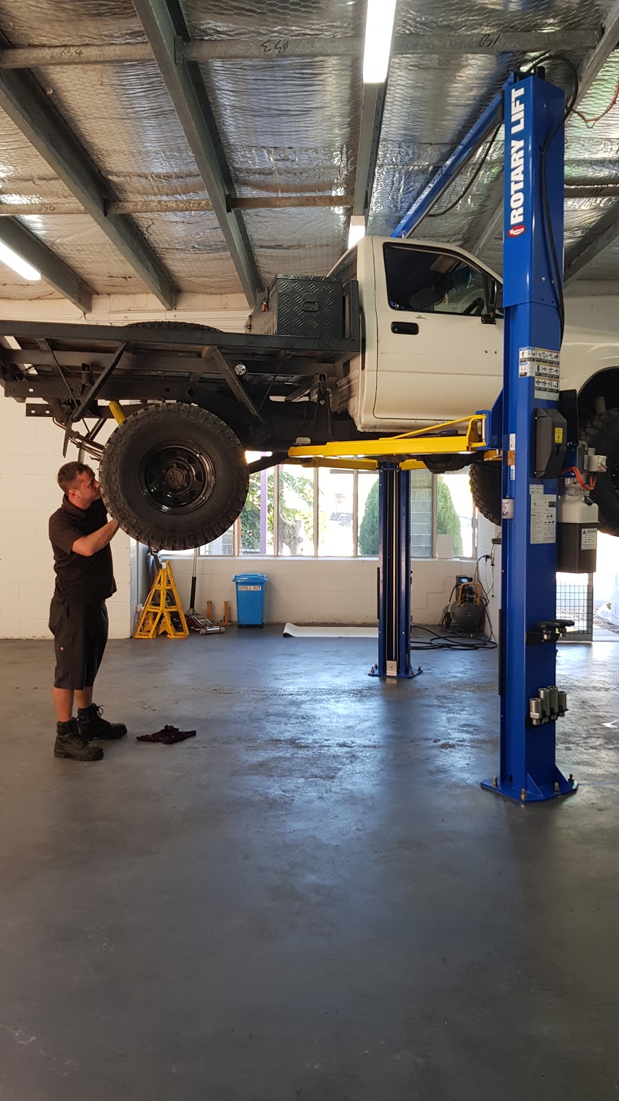 Rev It Up Automotive | car repair | Unit6 13/31 Etruscan Rd, Kooralbyn QLD 4285, Australia | 0414862395 OR +61 414 862 395