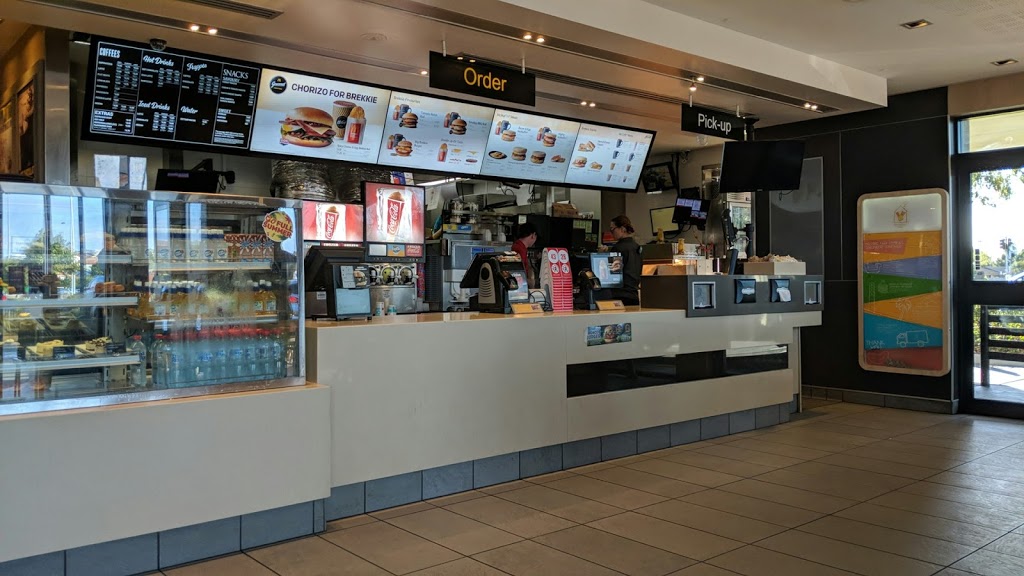 McDonalds Warner | cafe | 345 Samsonvale Rd, Warner QLD 4500, Australia | 0738825395 OR +61 7 3882 5395