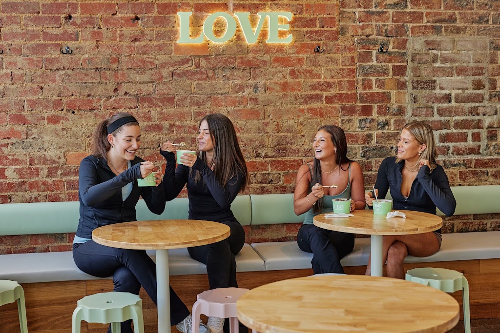 Yo-Lo Frozen Yoghurt & Acai | 1001 Doncaster Rd, Doncaster East VIC 3109, Australia | Phone: (03) 9842 1011