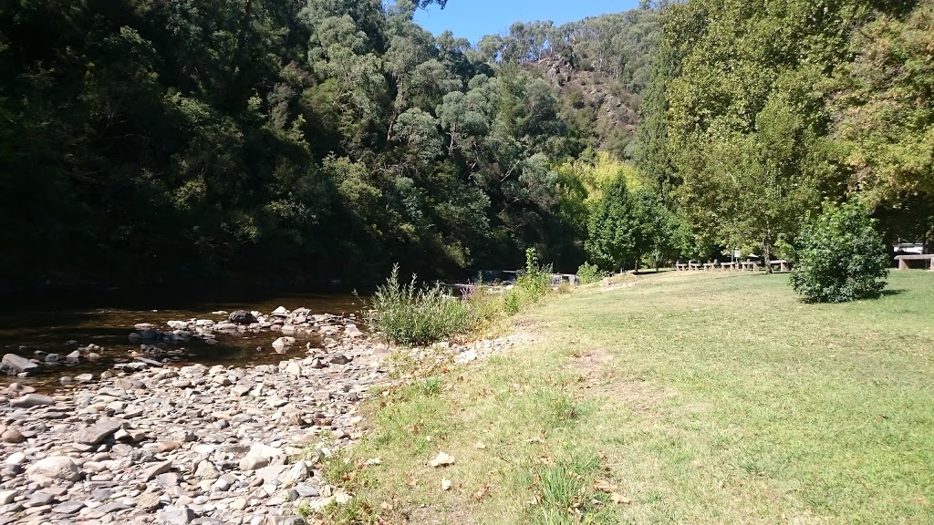 Mitta Store | gas station | 5557 Omeo Hwy, Mitta Mitta VIC 3701, Australia