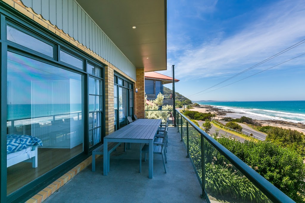 Saltwater - Lorne Holiday Stays | 81 Hall St, Lorne VIC 3232, Australia | Phone: 0497 226 952