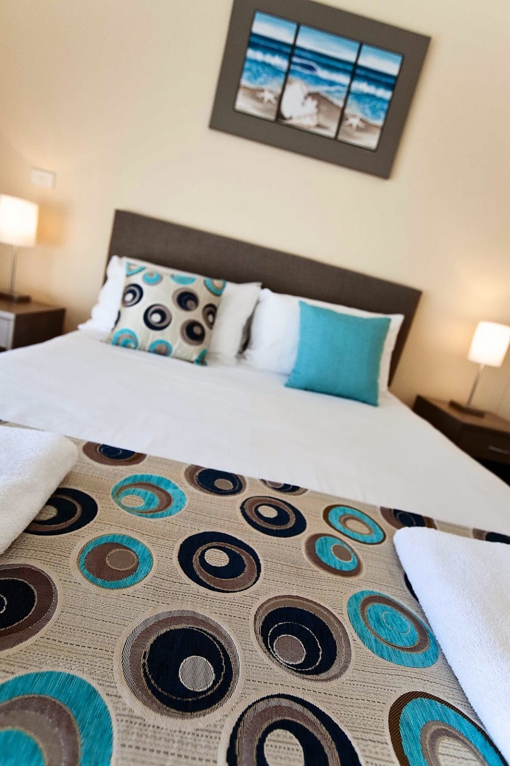 Marina Hotel | lodging | 13 Jubilee Dr, Port Lincoln SA 5606, Australia | 0886826141 OR +61 8 8682 6141