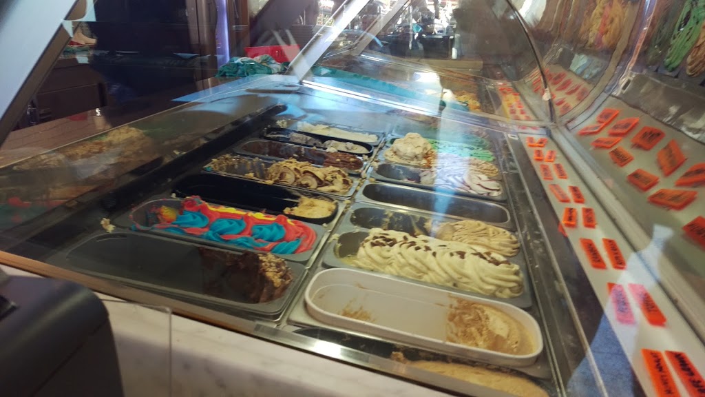 ISOLA Gelateria | store | 6 Thompson Ave, Cowes VIC 3922, Australia | 0359522435 OR +61 3 5952 2435