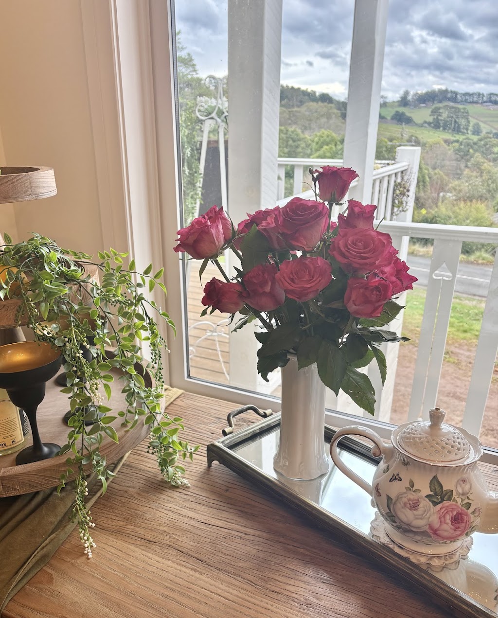 Gembrook Manor Bed & Breakfast / High Tea | 10 Gembrook-Launching Pl Rd, Gembrook VIC 3783, Australia | Phone: 0422 205 568