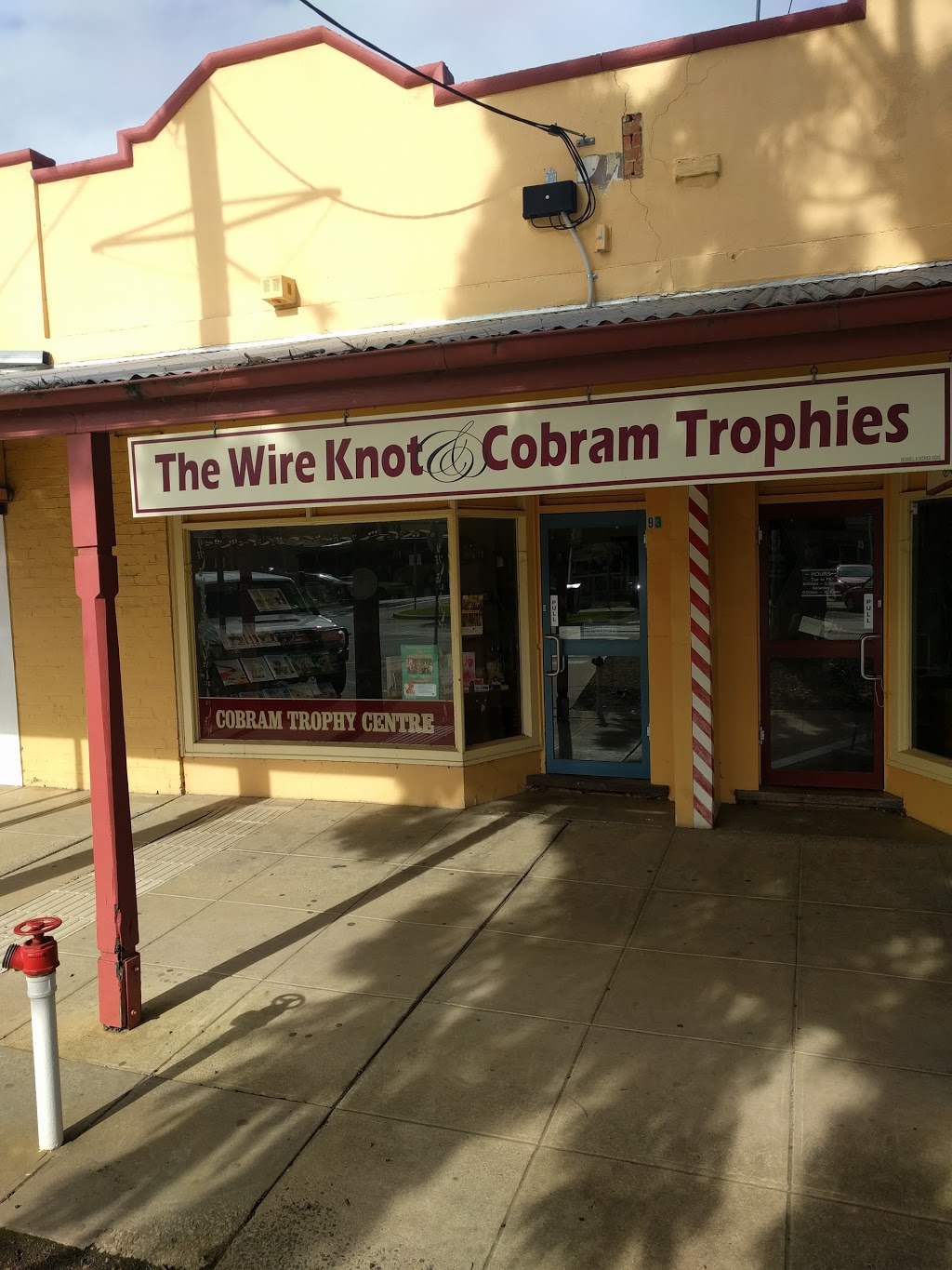 Cobram Photographics & Trophy Centre | store | 13 Bank St, Cobram VIC 3644, Australia | 0358722171 OR +61 3 5872 2171
