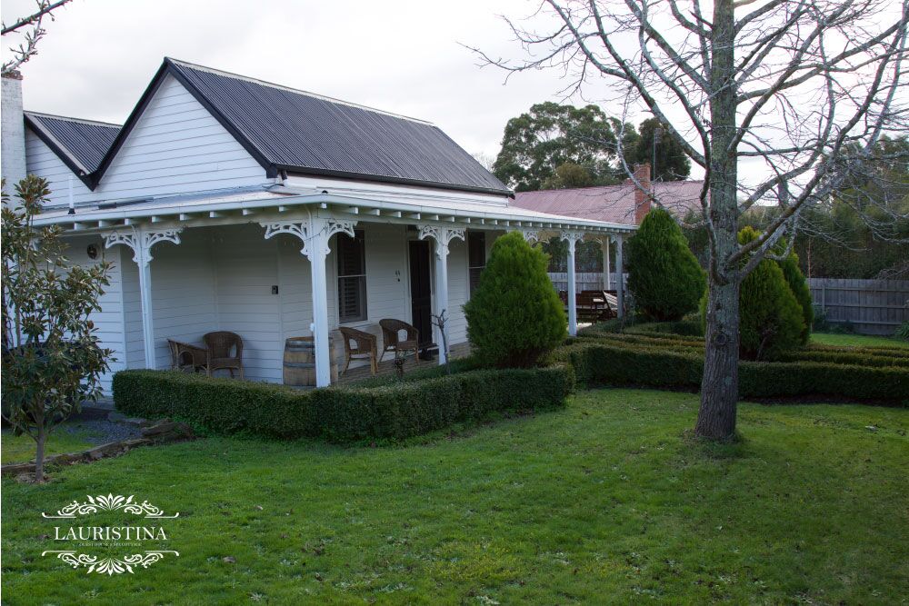 Lauristina Guest House & Spa Cottage | 44 Main Rd, Hepburn Springs VIC 3461, Australia | Phone: 0405 291 019