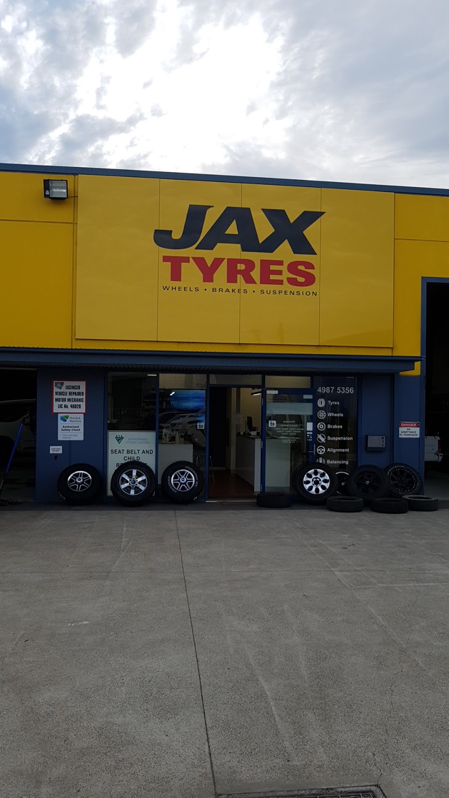 JAX Tyres Heatherbrae | 3/4 Hank St, Heatherbrae NSW 2324, Australia | Phone: (02) 4987 5356