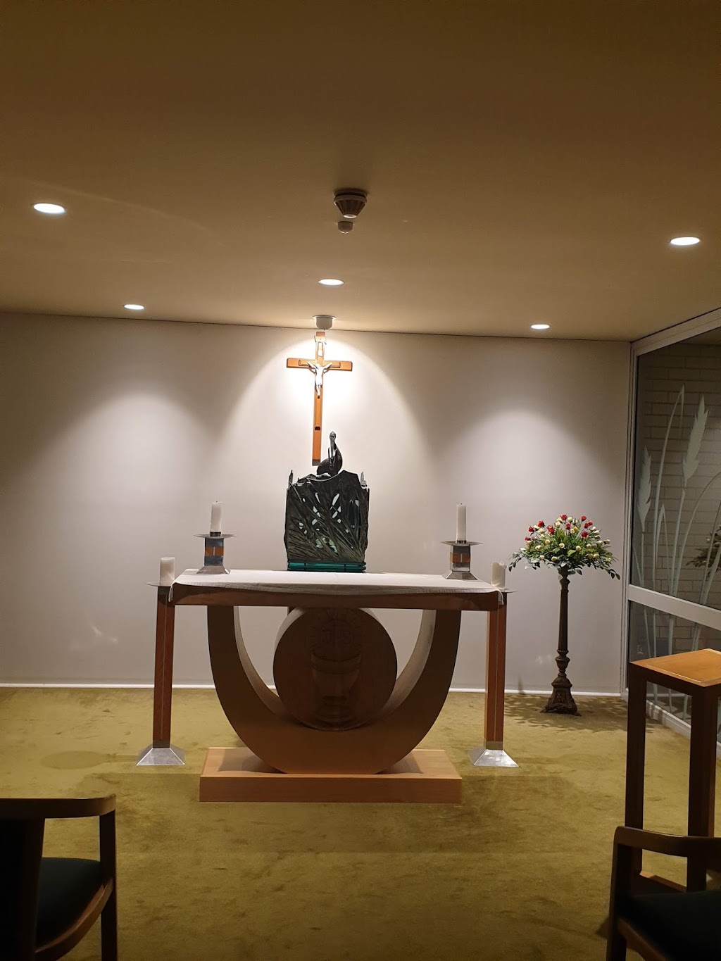 Mary Immaculate Church | 31 Edmund Rice Dr, Ashmore QLD 4214, Australia | Phone: (07) 5510 2222