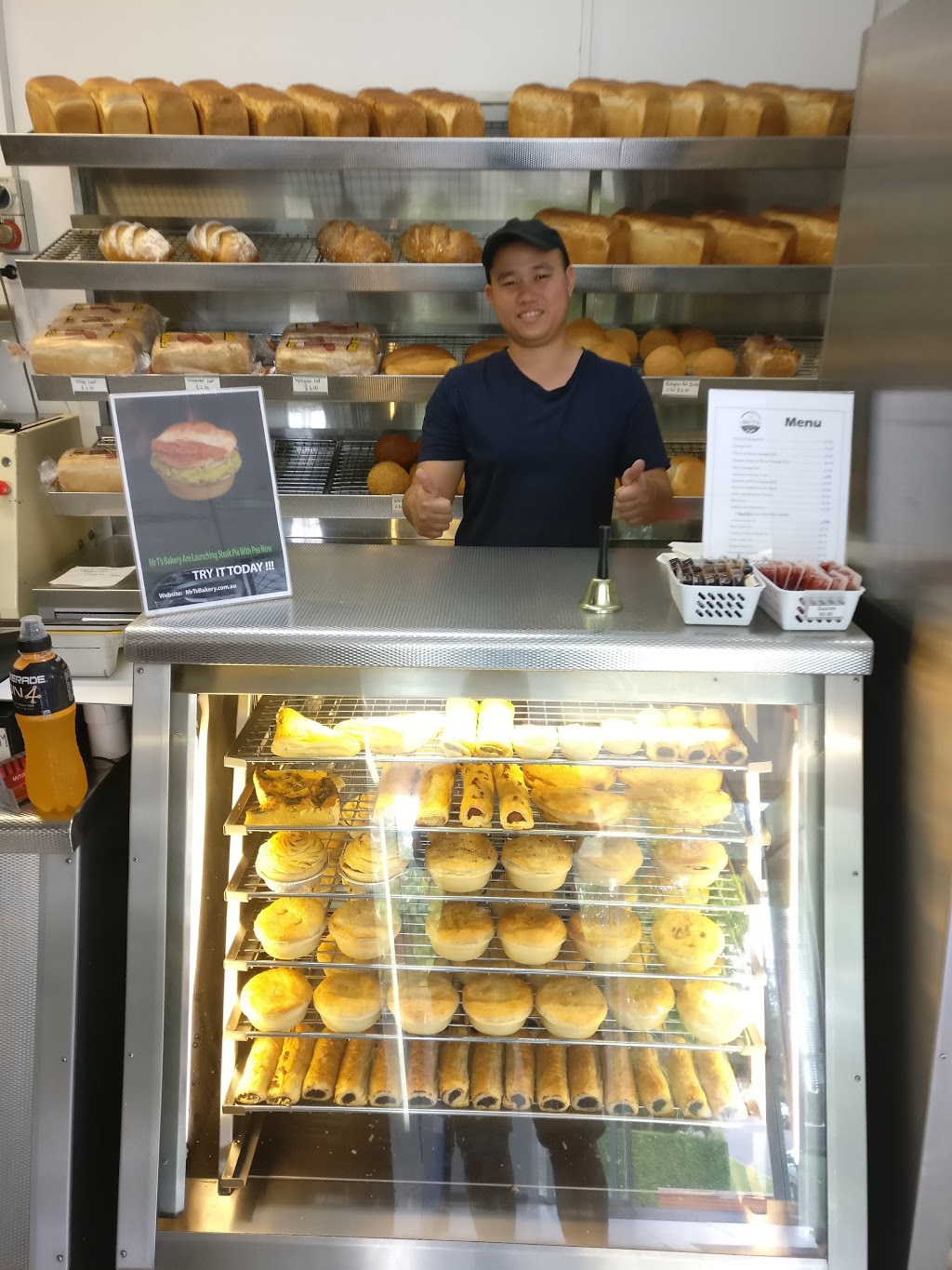 Mr Ts Bakery | bakery | 33 Carberry St, Grange QLD 4051, Australia | 0733568221 OR +61 7 3356 8221