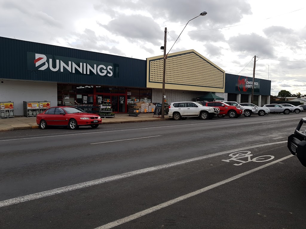 Bunnings Cowra | 22 Redfern St, Cowra NSW 2794, Australia | Phone: (02) 6341 3000