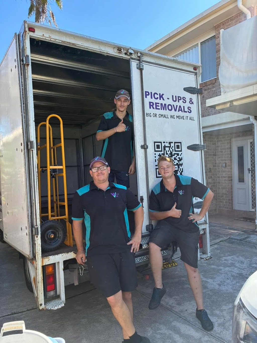 Vella Van Removals & Transport | 18 Mitchell Dr, Kariong NSW 2250, Australia | Phone: 0411 320 624