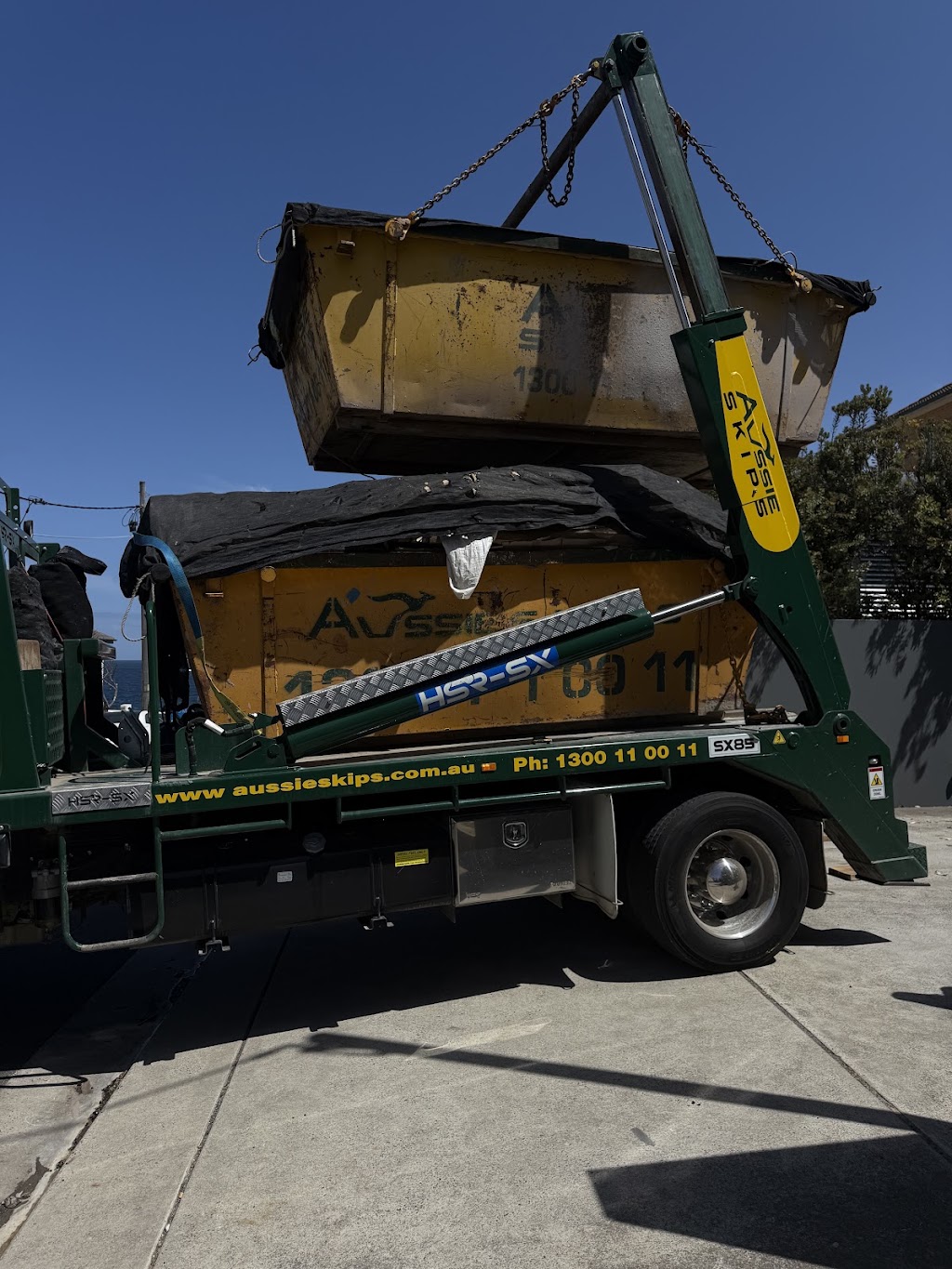 Aussie Skips | 14 Bellfrog St, Greenacre NSW 2190, Australia | Phone: 1300 110 011
