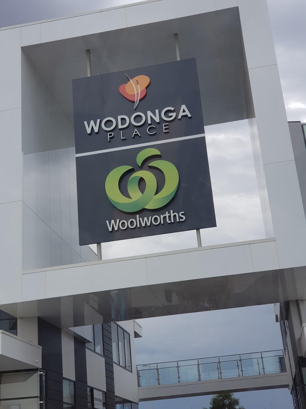 White Box Rise Wodonga South | supermarket | 81 Victoria Cross Parade, Wodonga VIC 3690, Australia | 0260222604 OR +61 2 6022 2604