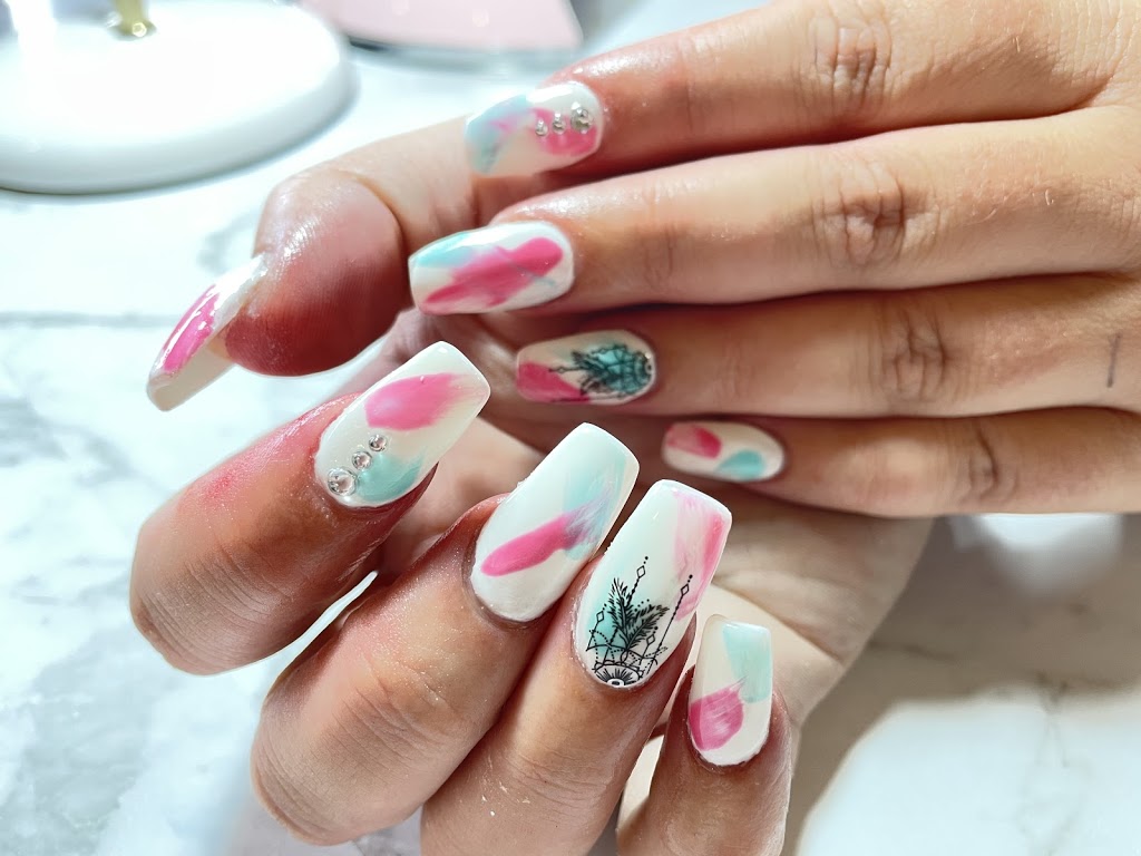 Nails & Beauty By Amanda | 3 Polwood St, West Kempsey NSW 2440, Australia | Phone: 0424 081 383