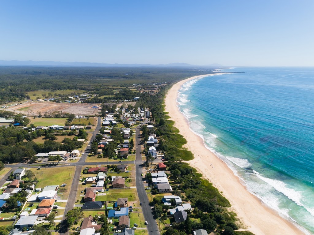 Edgewater Shores | 310 Diamond Beach Rd, Diamond Beach NSW 2430, Australia | Phone: 1300 944 060