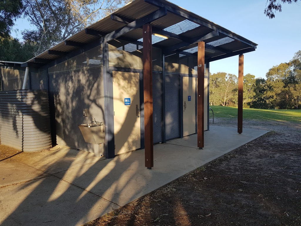 Public Toilet (सार्वजनिक शौचालय) | park | Darebin Parklands, Separation St, Alphington VIC 3078, Australia