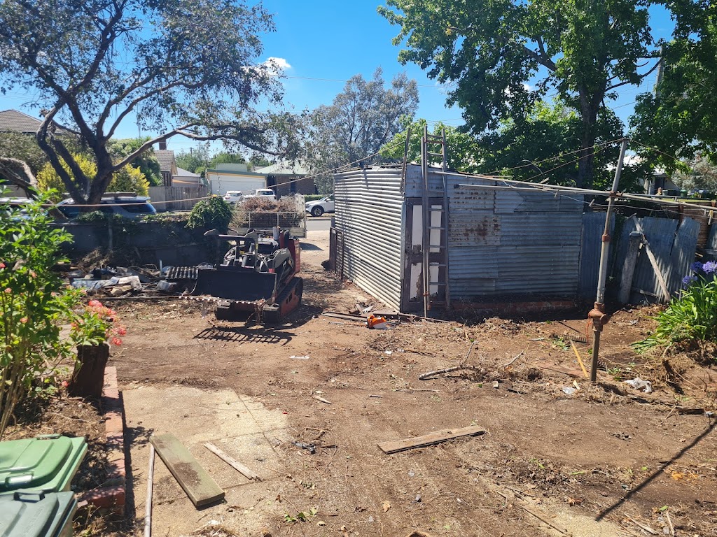 Acreage Lawns and Maintenance | 394 Yankee Flat Rd, Navigators VIC 3352, Australia | Phone: 0436 006 772