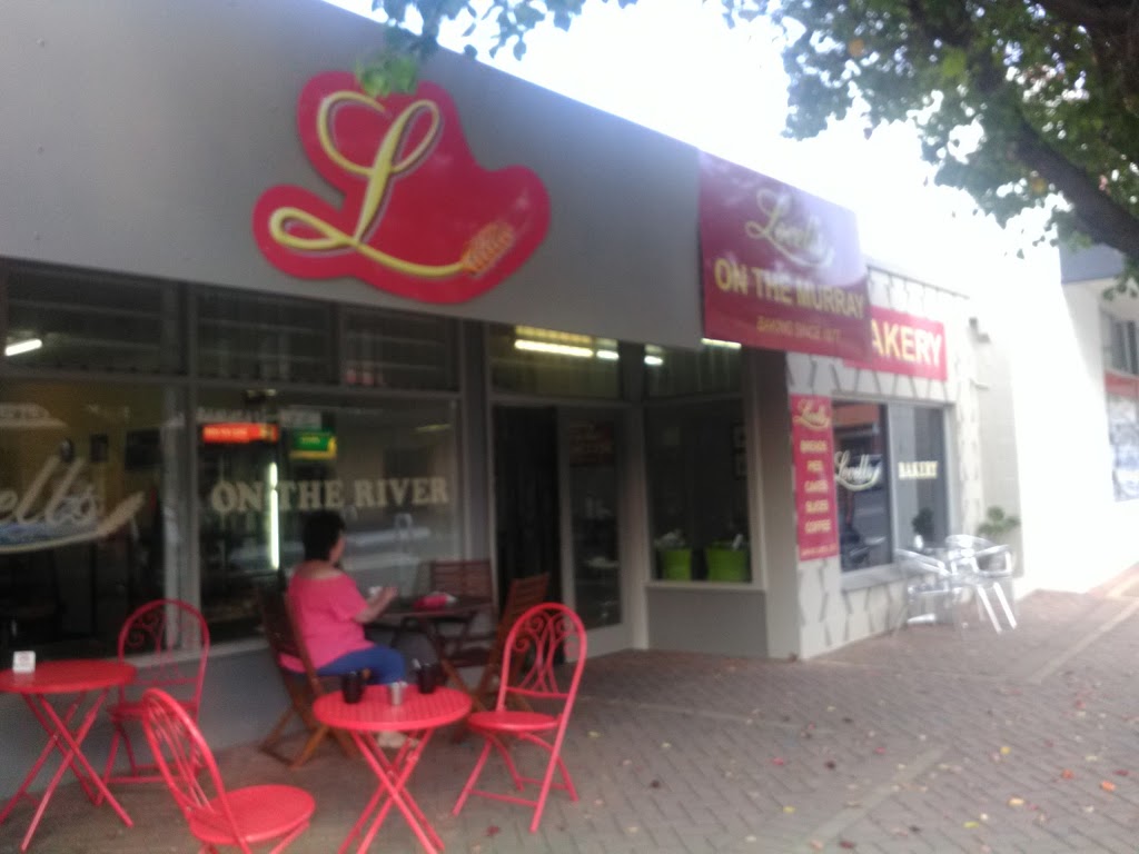 Lovells Bakery on The Murray | bakery | 74b Randell St, Mannum SA 5238, Australia | 0885698138 OR +61 8 8569 8138