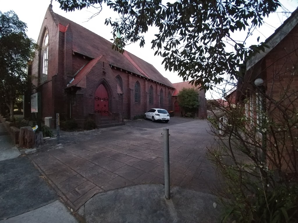 St Barnabas Anglican and Grace Anglican | 30 William St E, Roseville NSW 2069, Australia | Phone: (02) 8387 0826