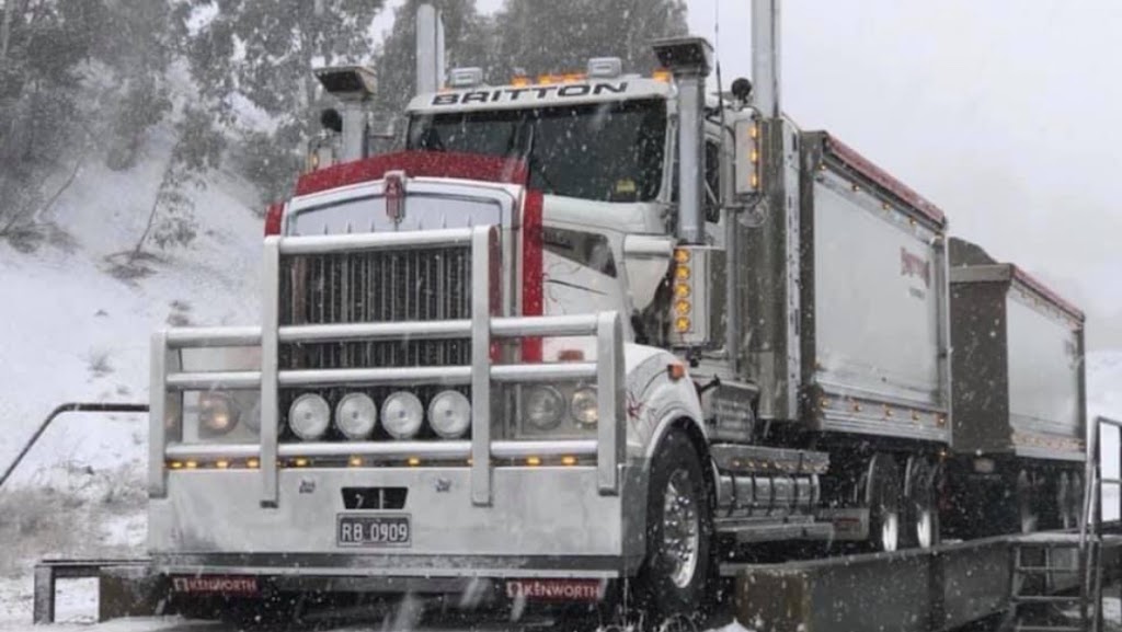 Brittons Transport Pty Ltd | 310 Dromore Rd, Chakola NSW 2630, Australia | Phone: 0418 604 673