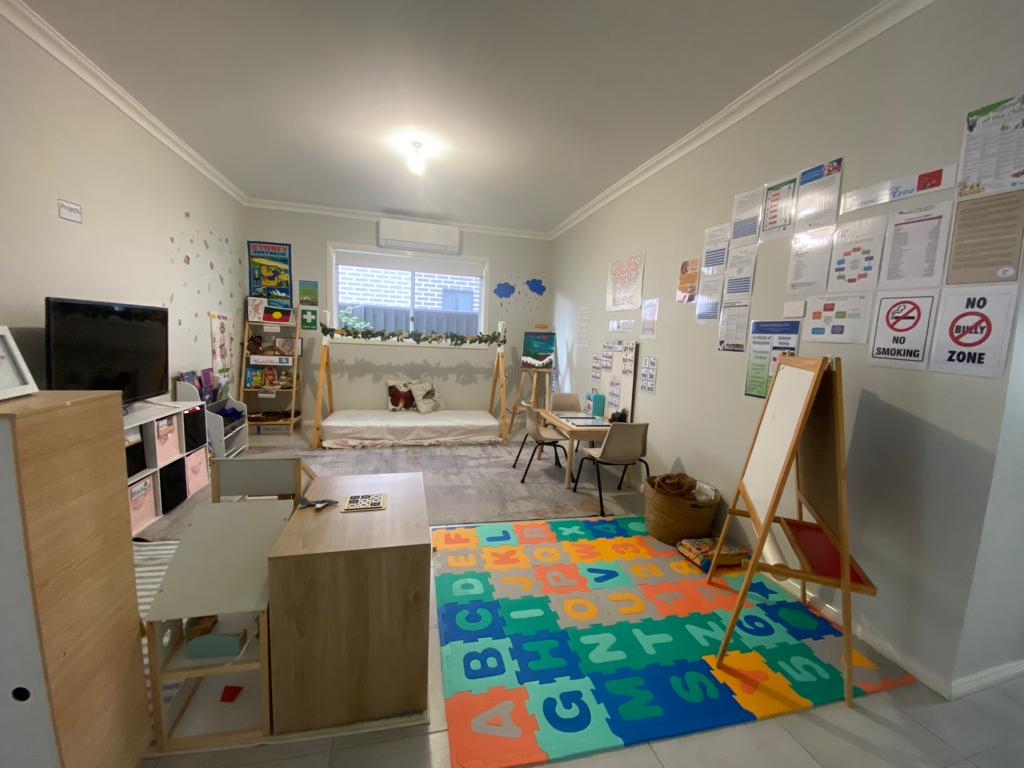 Mayuris family Daycare | 68 Chara Rd, Austral NSW 2179, Australia | Phone: 0433 546 967