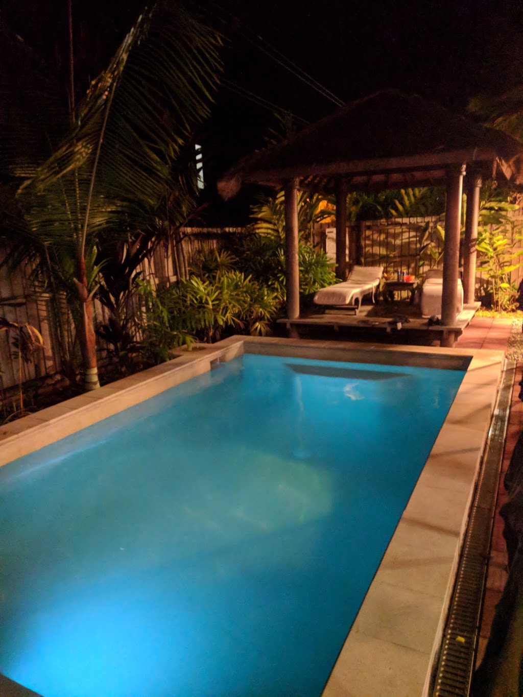 Kintamani Holiday Villa Palm Cove | lodging | 71 Veivers Rd, Palm Cove QLD 4879, Australia | 0740993450 OR +61 7 4099 3450