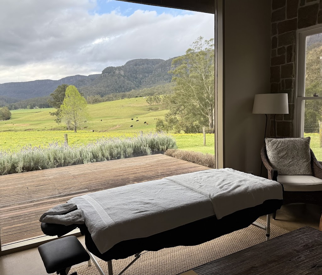 Seung Young Mobile massage | 531 Mount Scanzi Rd, Kangaroo Valley NSW 2577, Australia | Phone: 0432 860 569