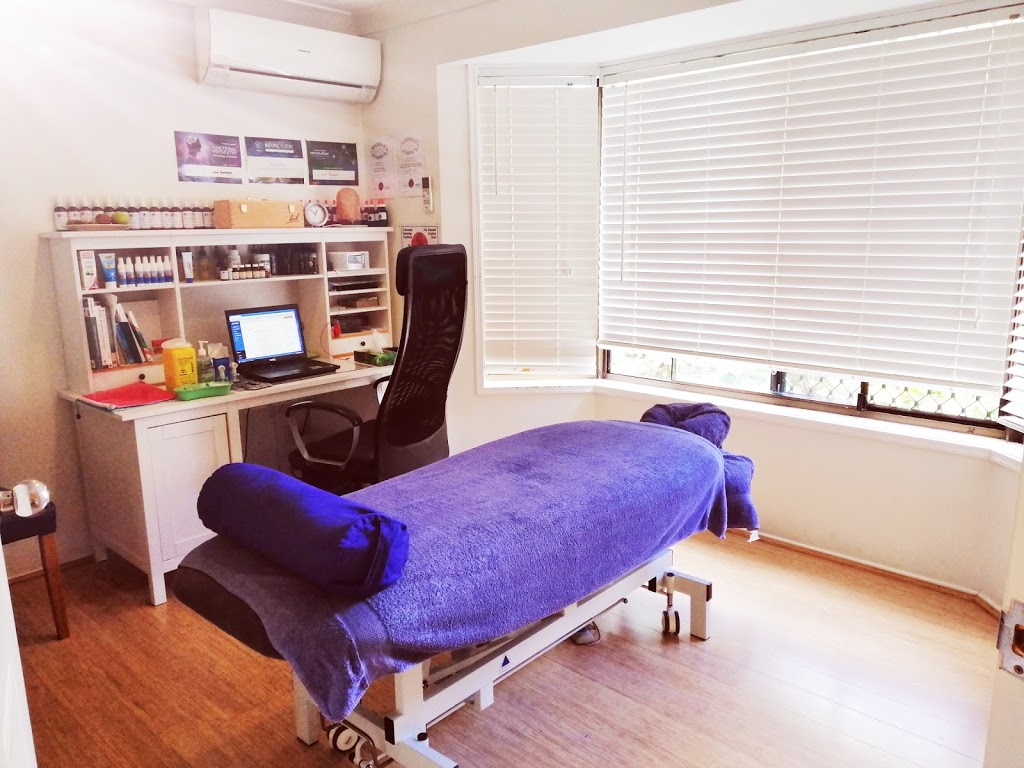 Myotherapist Suishan (Angel) Zhong | 112 W Burleigh Rd, Burleigh Heads QLD 4220, Australia | Phone: 0416 501 282