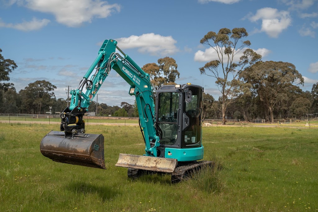 On The Spot Earthworks Pty Ltd | 56 Dehnerts Rd, Daisy Hill VIC 3465, Australia | Phone: 0438 927 247