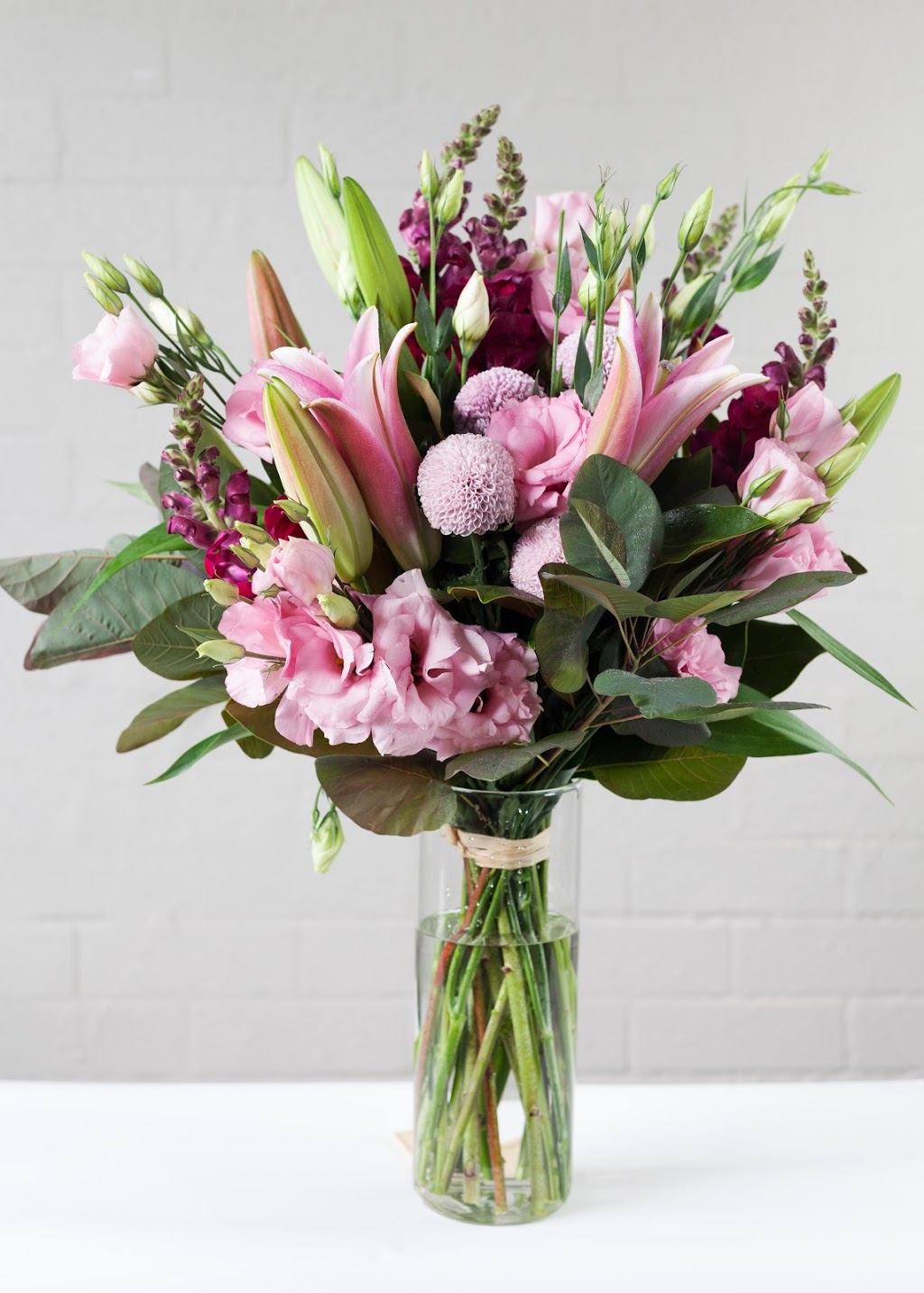 SHOW it with flowers | florist | 165B Military Rd, Avondale Heights VIC 3034, Australia | 0390219675 OR +61 3 9021 9675