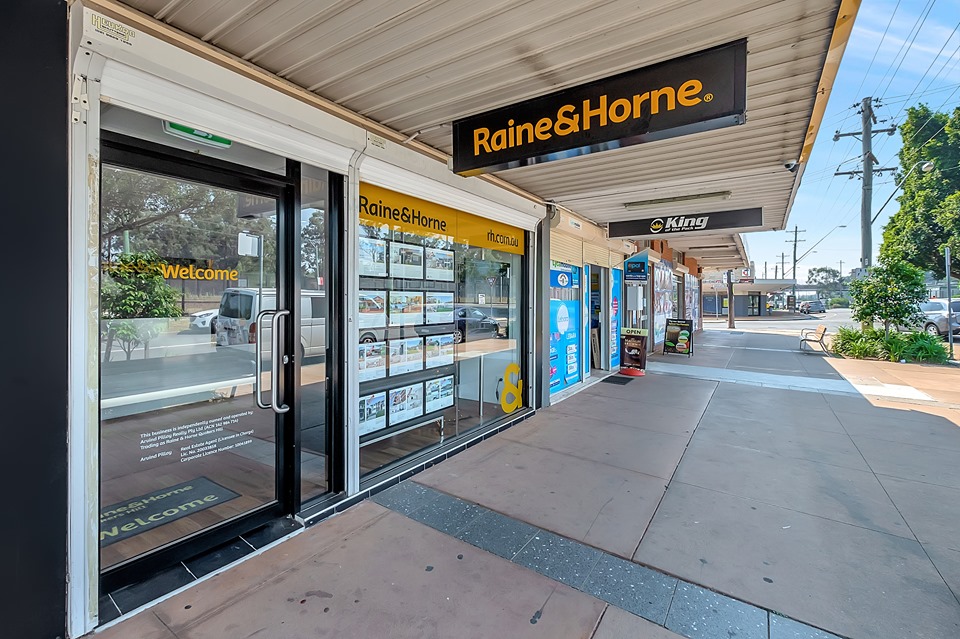 Raine & Horne Quakers Hill | Shop 2/13 Railway Rd, Quakers Hill NSW 2763, Australia | Phone: (02) 9626 3345