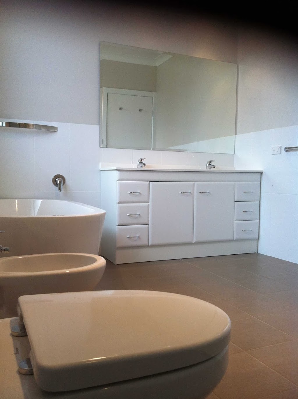 Bathroom Renovations, Ben Burnett | home goods store | 6 Anabel Pl, Sanctuary Point NSW 2540, Australia | 0402716238 OR +61 402 716 238