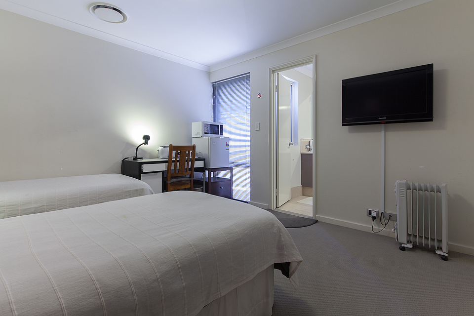 Arcadian Bed & Breakfast Perth Western Australia | 18 Moffat Pl, Warwick WA 6024, Australia | Phone: 0411 886 681