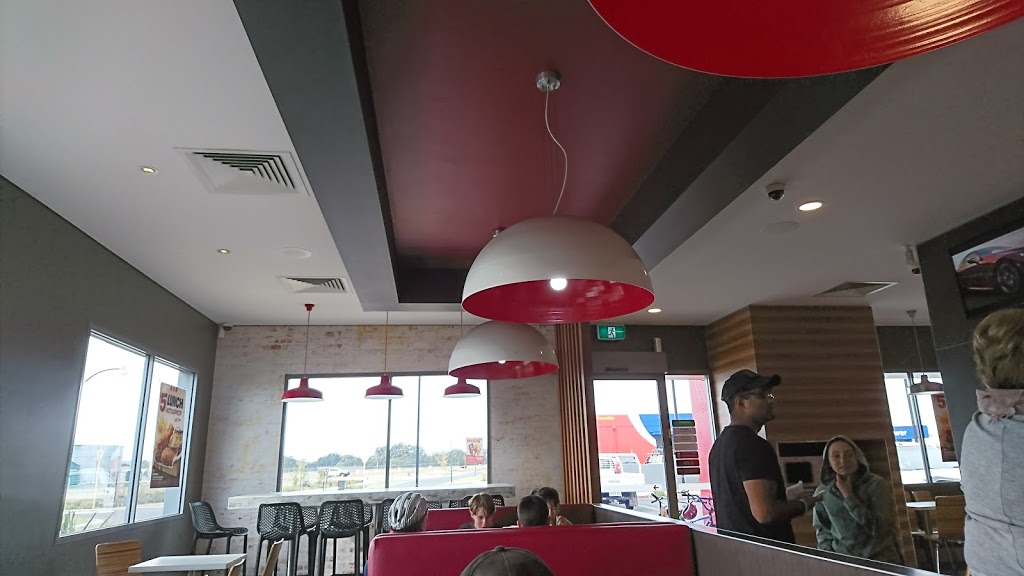 KFC Treendale | 23 Grand Entrance, Australind WA 6233, Australia | Phone: (08) 9707 3099