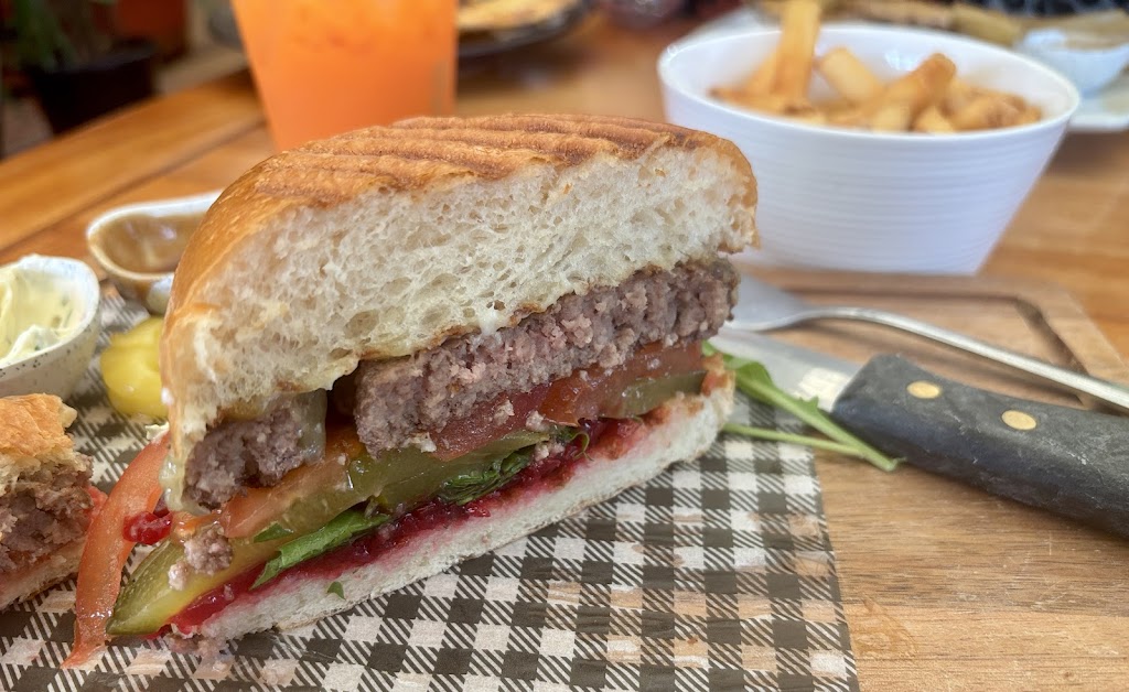 THE TRADING POST CAFE | 787 Pacific Hwy, Belmont South NSW 2280, Australia | Phone: (02) 4017 2522