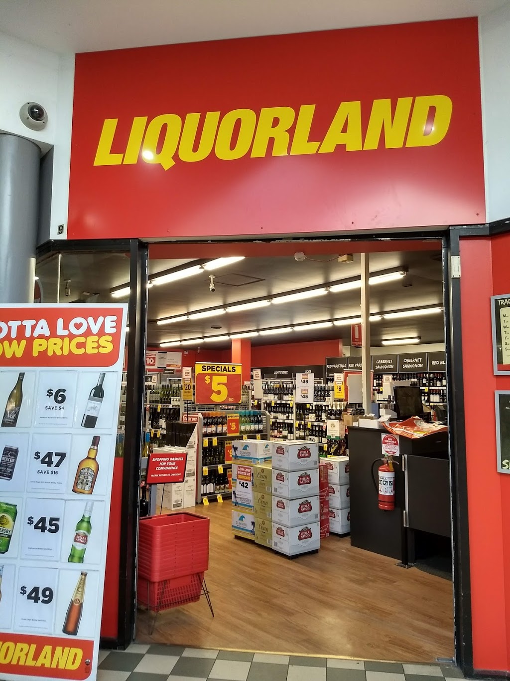 Liquorland Turramurra Plaza | Shop 9 Turramurra Plaza, 1380-1388 Pacific Hwy, Turramurra NSW 2074, Australia | Phone: (02) 9440 1204