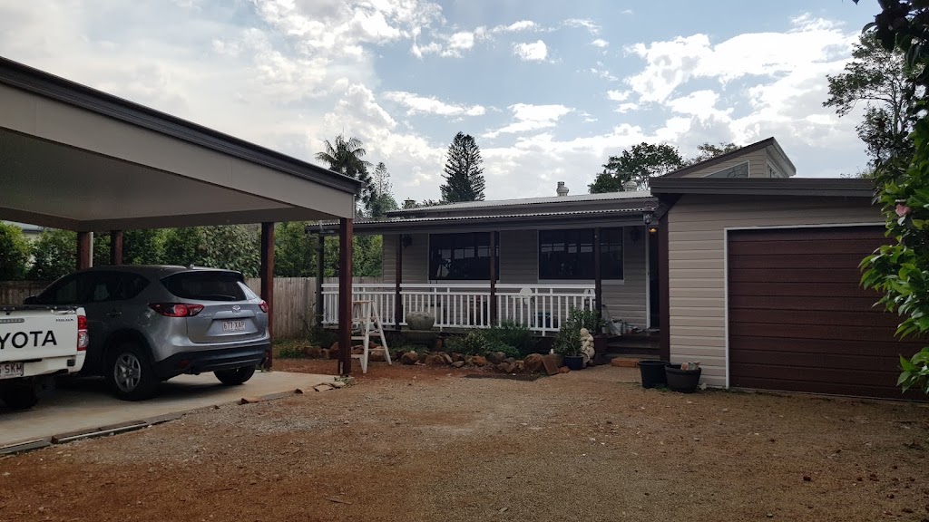Lowrie painters | 5 Borneo Ct, Tamborine Mountain QLD 4272, Australia | Phone: 0422 948 753